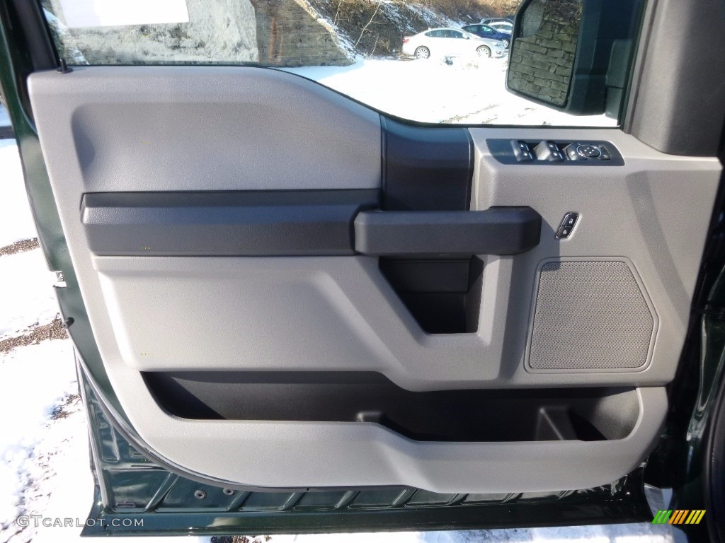 2016 Ford F150 XL SuperCrew 4x4 Door Panel Photos