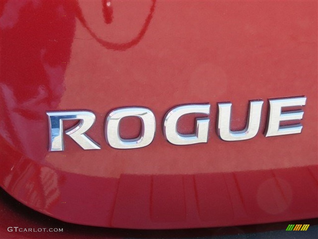 2013 Rogue SV AWD - Cayenne Red / Black photo #22