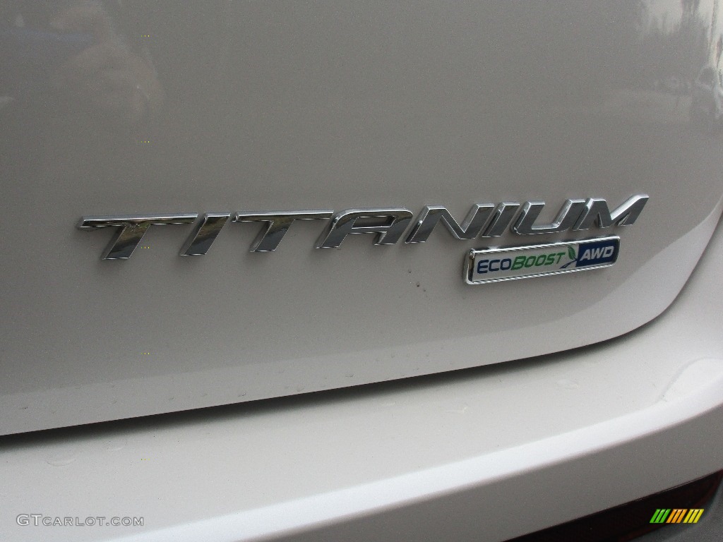 2016 Ford Edge Titanium AWD Marks and Logos Photos
