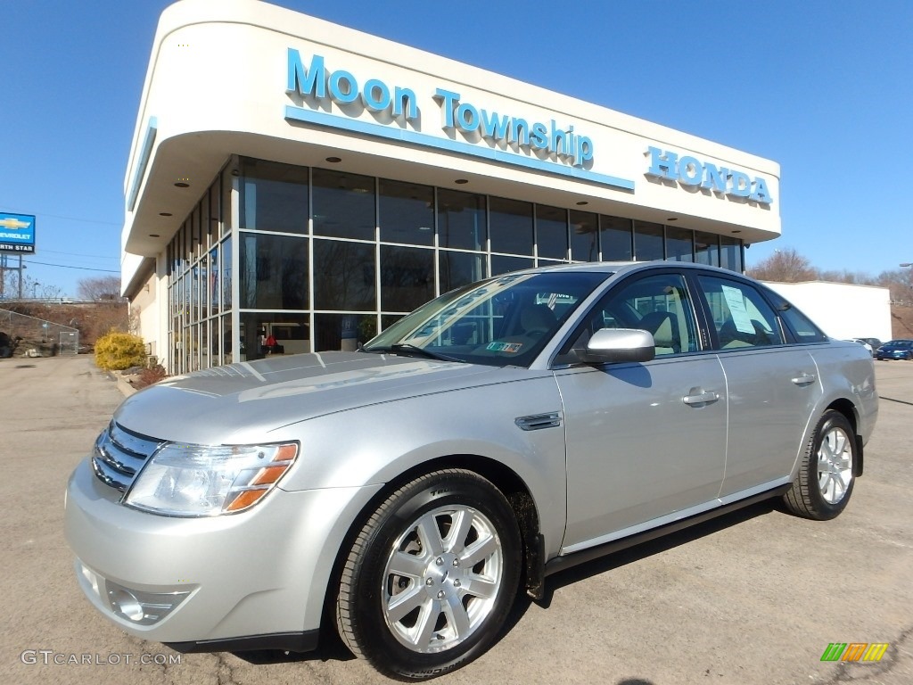 2009 Taurus SE - Brilliant Silver Metallic / Medium Light Stone photo #1