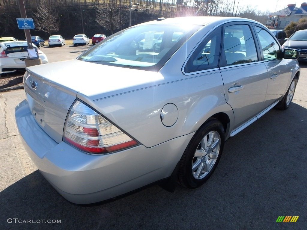 2009 Taurus SE - Brilliant Silver Metallic / Medium Light Stone photo #5