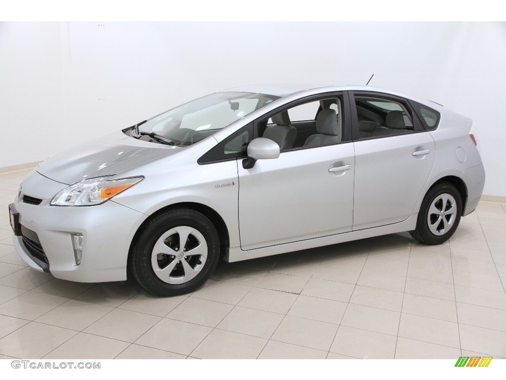 2012 Prius 3rd Gen Two Hybrid - Classic Silver Metallic / Misty Gray photo #3