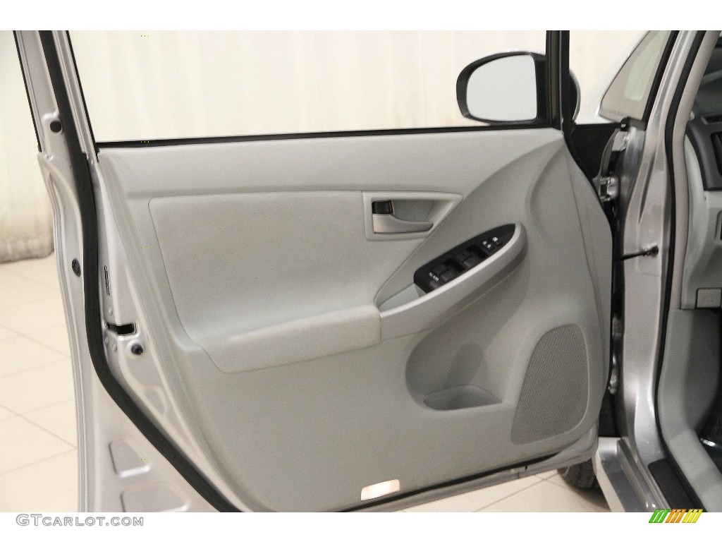 2012 Prius 3rd Gen Two Hybrid - Classic Silver Metallic / Misty Gray photo #4