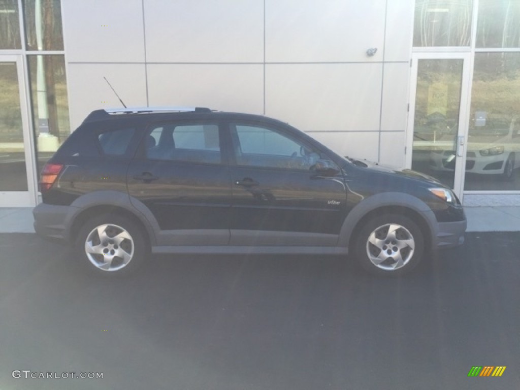 2004 Vibe AWD - Abyss Black / Graphite photo #2