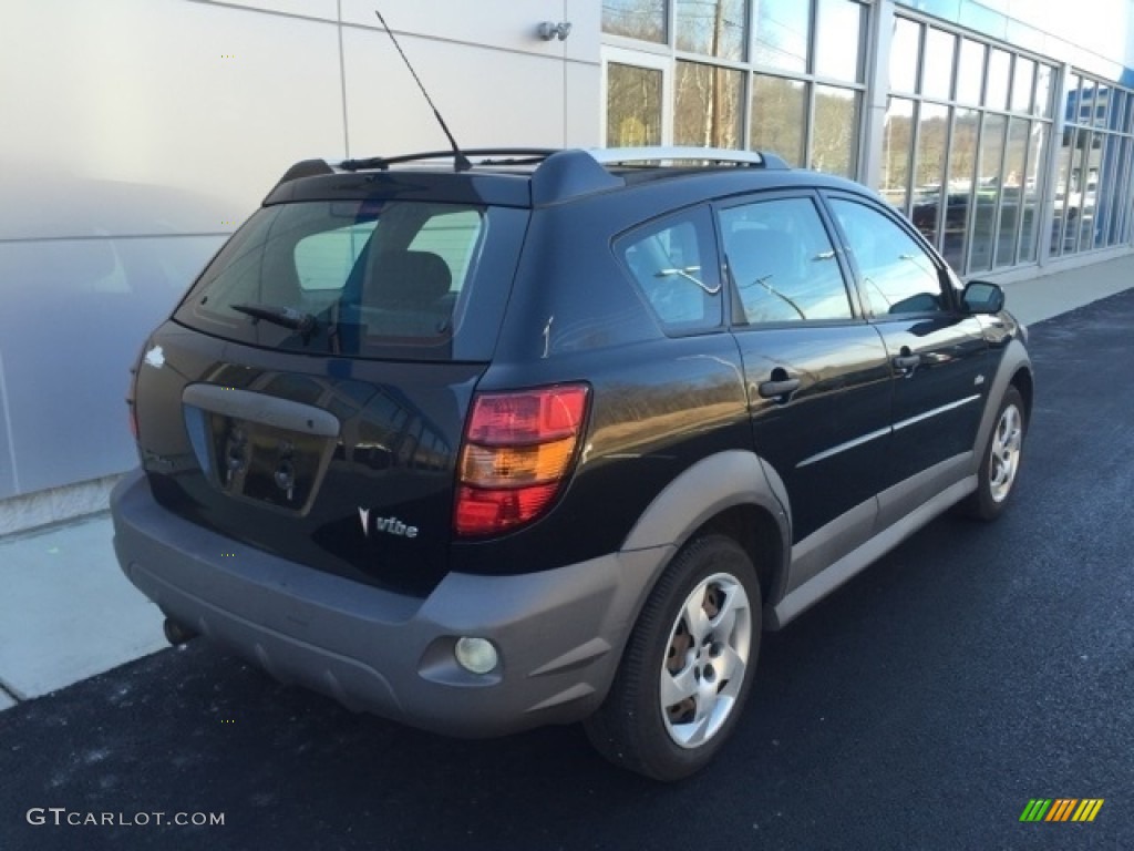 2004 Vibe AWD - Abyss Black / Graphite photo #7