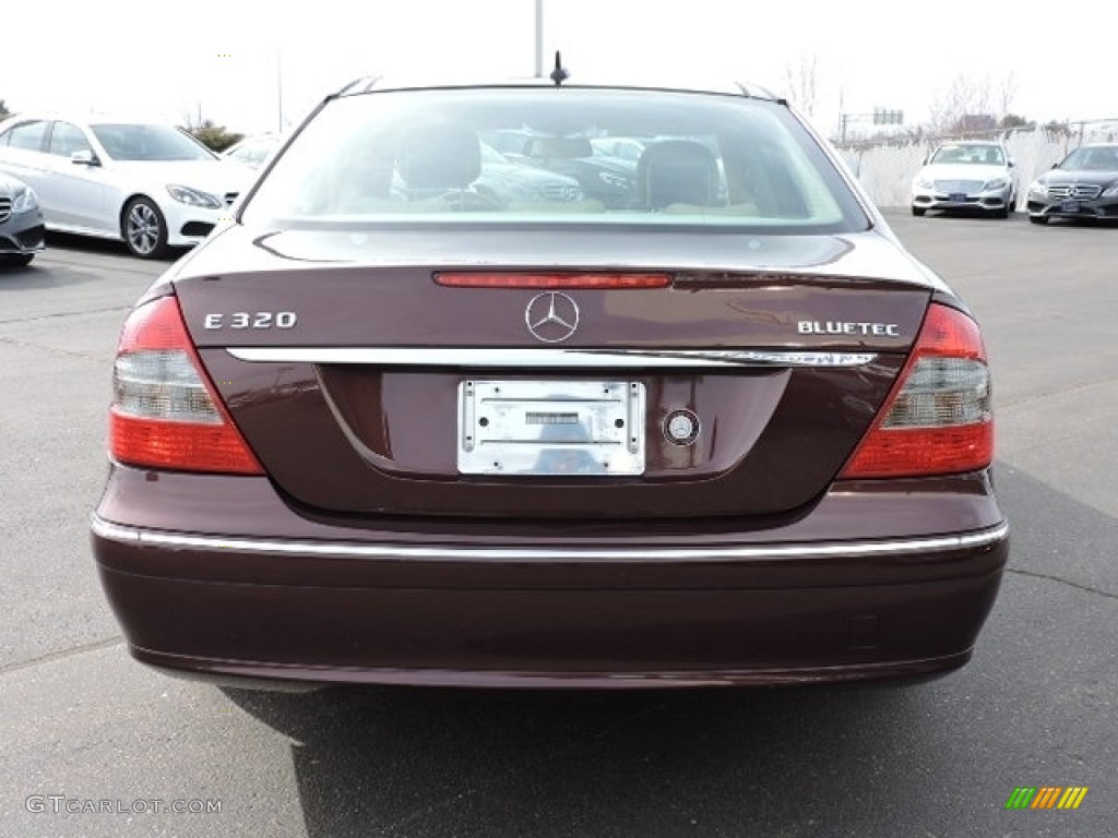 2008 E 320 BlueTEC Sedan - Barolo Red Metallic / Cashmere photo #4