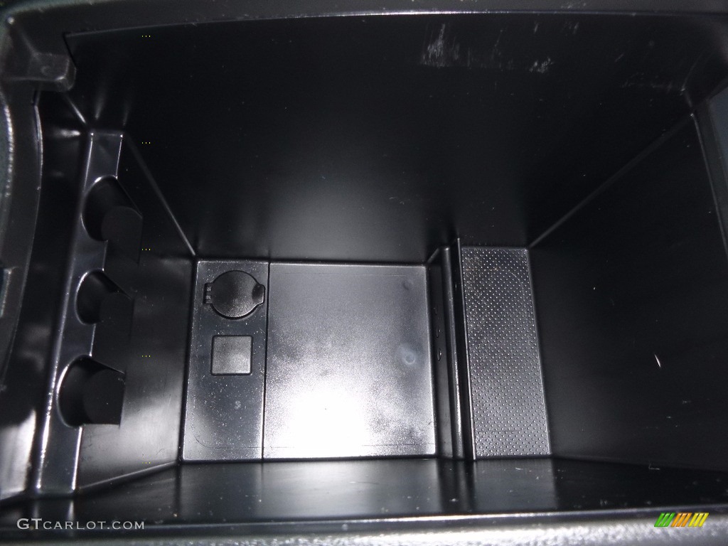 2011 Altima 2.5 S - Super Black / Charcoal photo #18