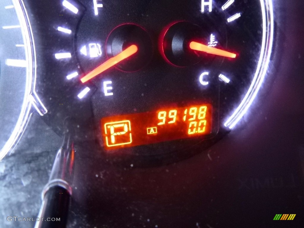 2011 Altima 2.5 S - Super Black / Charcoal photo #20