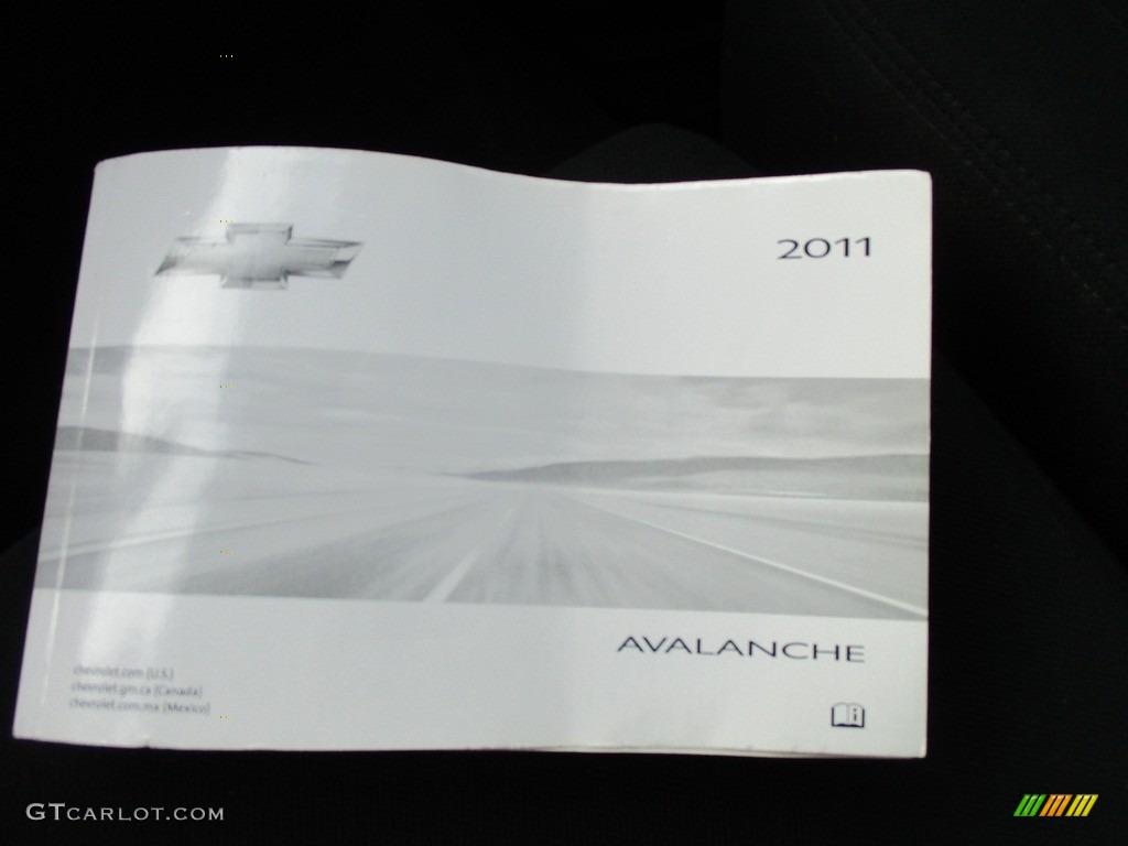2011 Avalanche LS 4x4 - Sheer Silver Metallic / Ebony photo #35