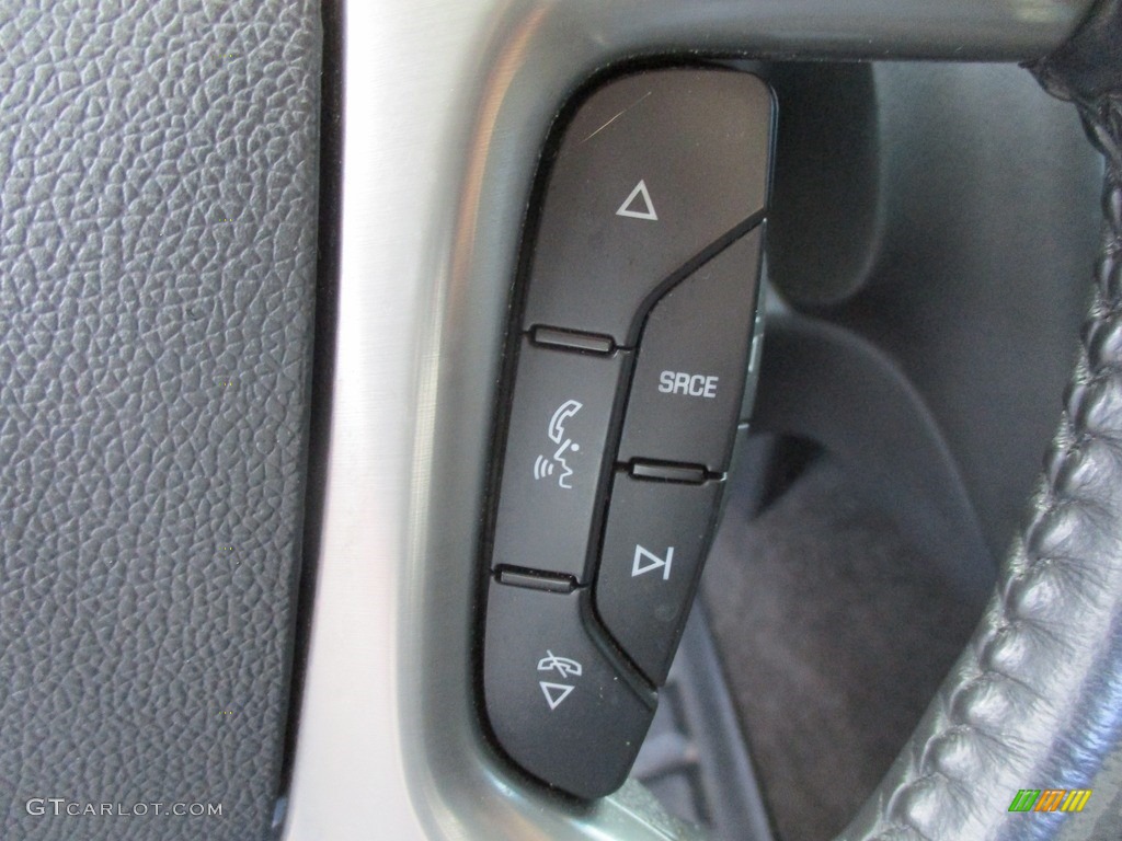 2011 Avalanche LS 4x4 - Sheer Silver Metallic / Ebony photo #36