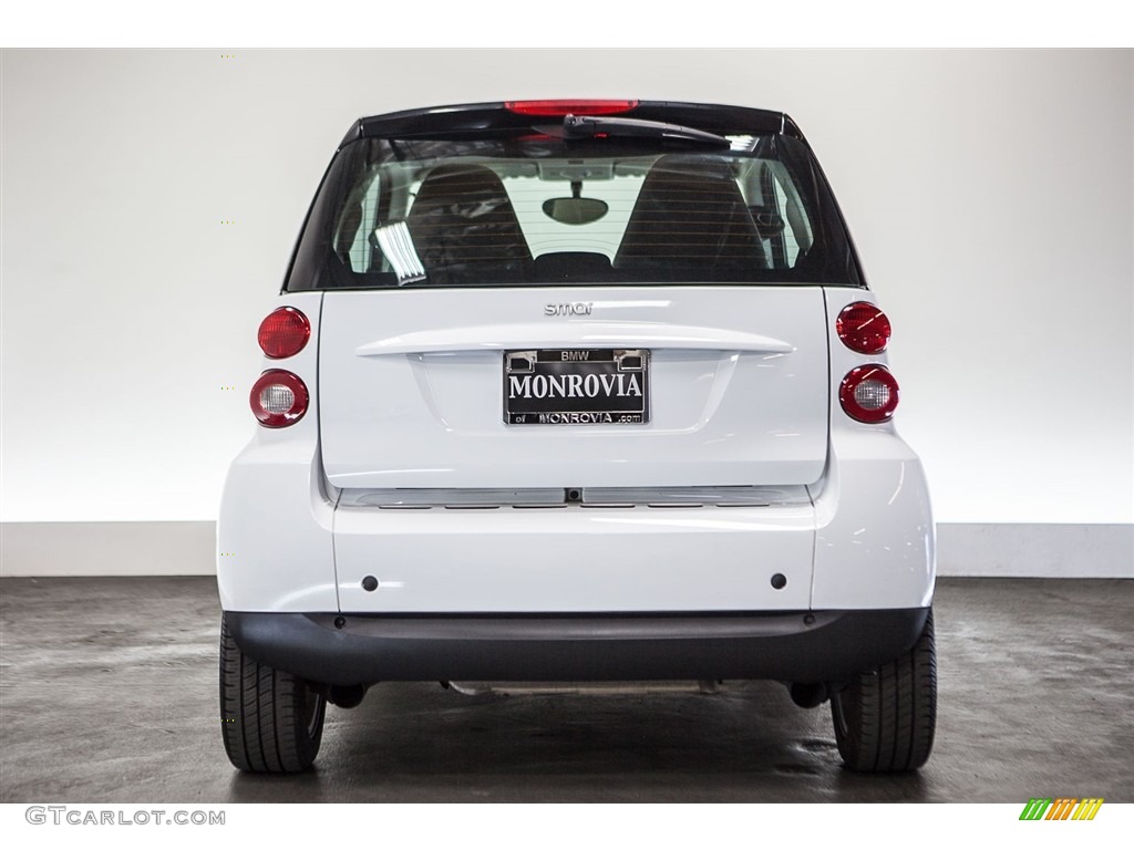 2009 fortwo passion coupe - Crystal White / Design Beige photo #3