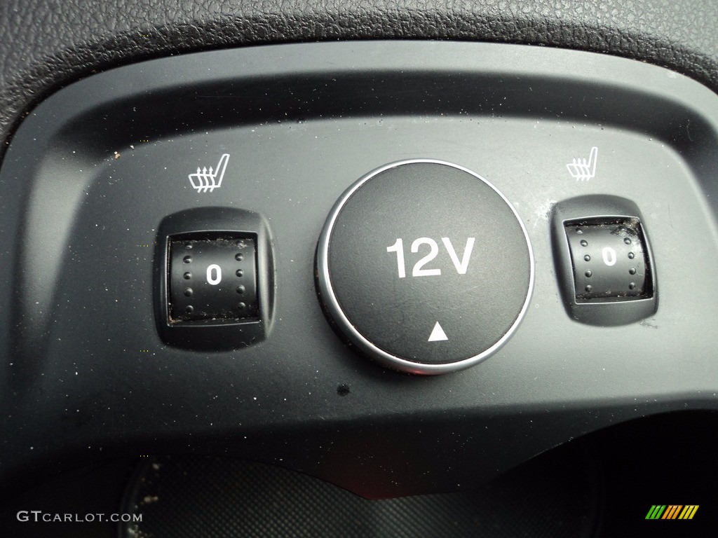 2014 Focus Titanium Hatchback - Sterling Gray / Charcoal Black photo #22