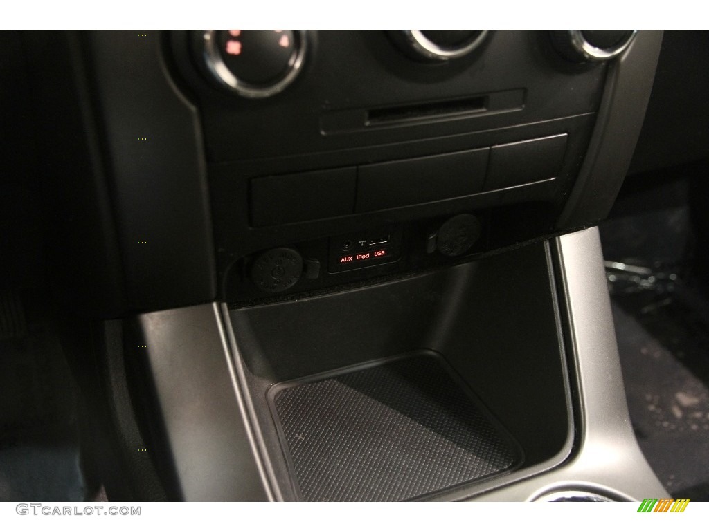 2013 Sorento LX V6 AWD - Snow White Pearl / Black photo #9