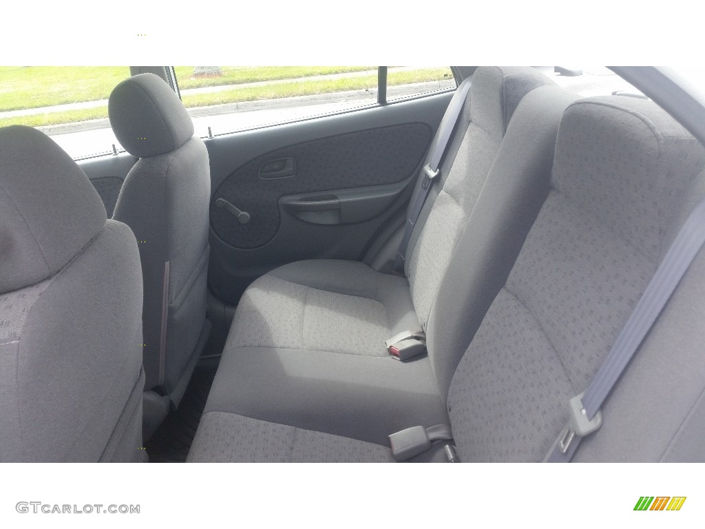 2004 Rio Sedan - Polar White / Gray photo #13