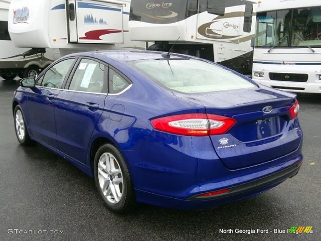 2016 Fusion SE - Deep Impact Blue Metallic / Dune photo #3