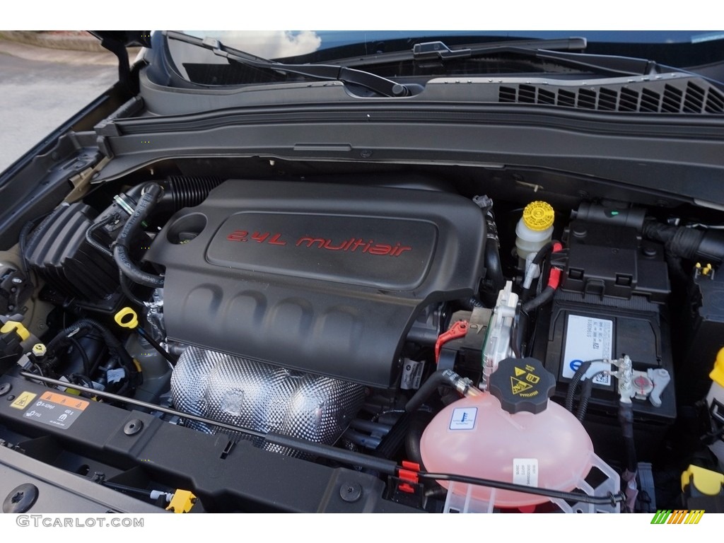 2016 Jeep Renegade Sport 2.4 Liter SOHC 16-Valve MultiAir 4 Cylinder Engine Photo #111010792