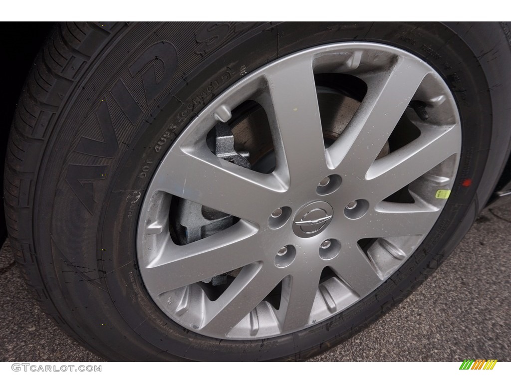 2016 Chrysler Town & Country LX Wheel Photos