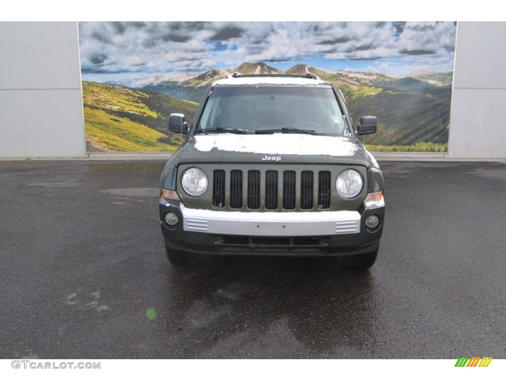 2007 Patriot Limited 4x4 - Jeep Green Metallic / Pastel Pebble Beige photo #6