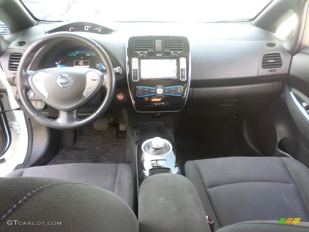 2013 LEAF SV - Glacier White / Black photo #20