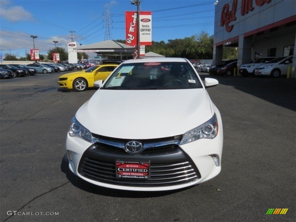 2015 Camry LE - Super White / Ash photo #3