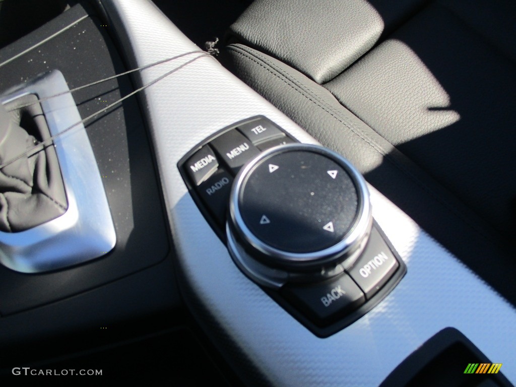 2016 BMW M235i Convertible Controls Photo #111015718