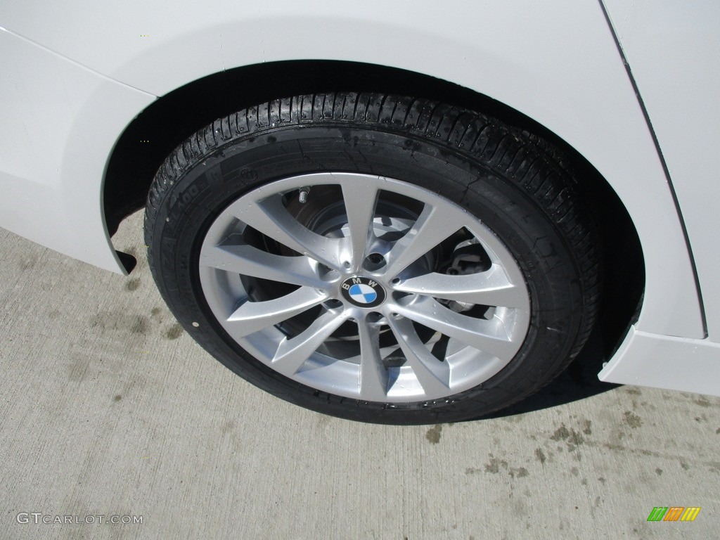 2016 3 Series 320i xDrive Sedan - Alpine White / Black photo #3