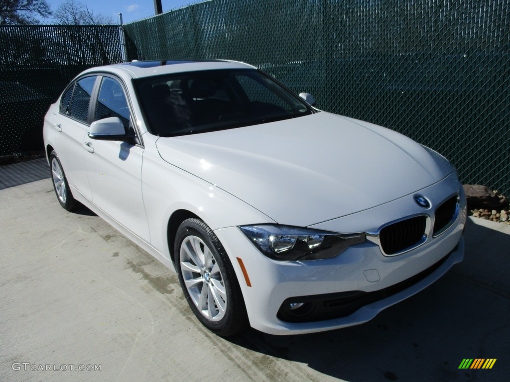 2016 3 Series 320i xDrive Sedan - Alpine White / Black photo #5