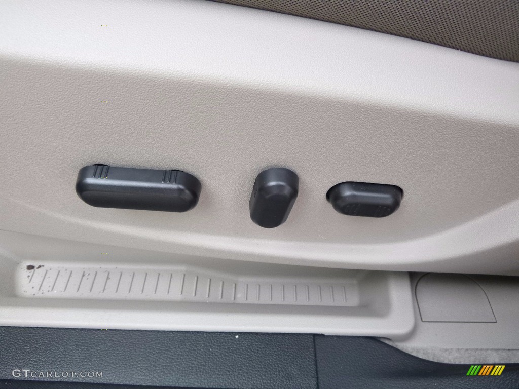 2016 Escape SE 4WD - Shadow Black / Medium Light Stone photo #15