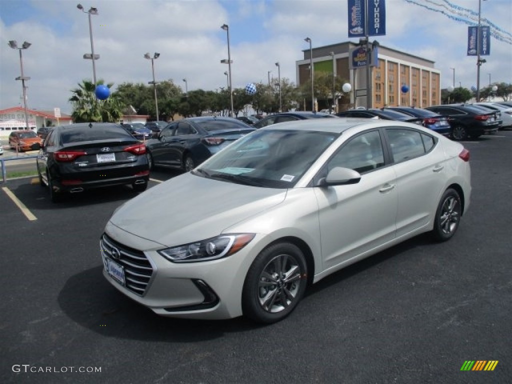 2017 Elantra SE - Beige / Beige photo #3
