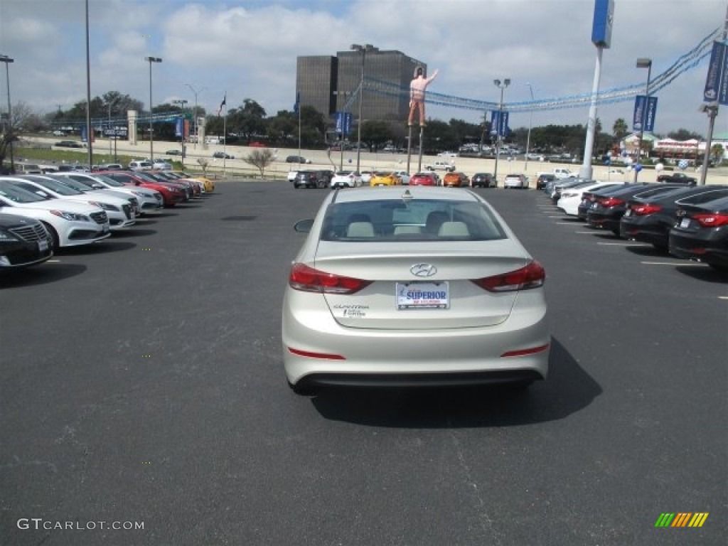 2017 Elantra SE - Beige / Beige photo #6