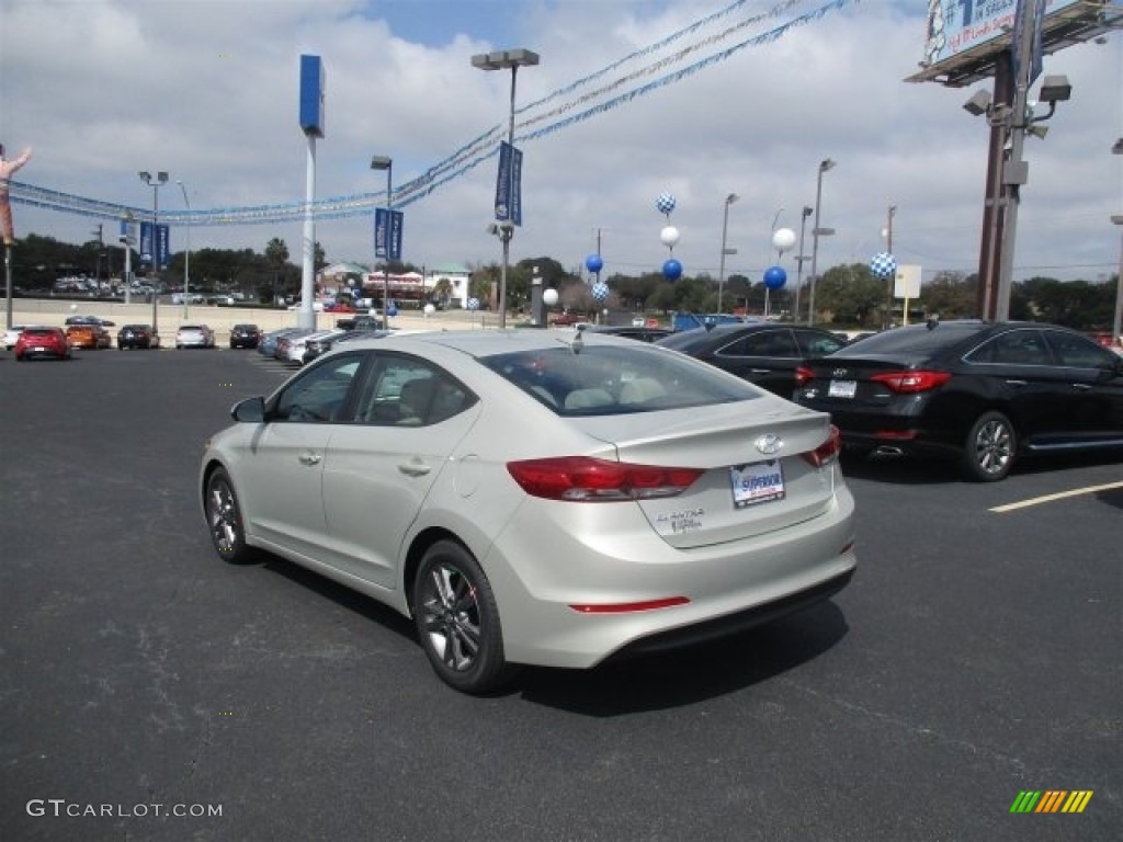 2017 Elantra SE - Beige / Beige photo #7