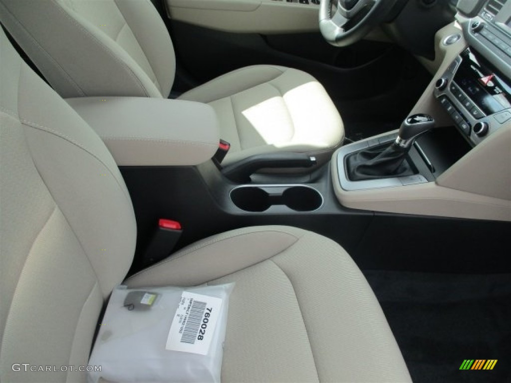 2017 Elantra SE - Beige / Beige photo #12