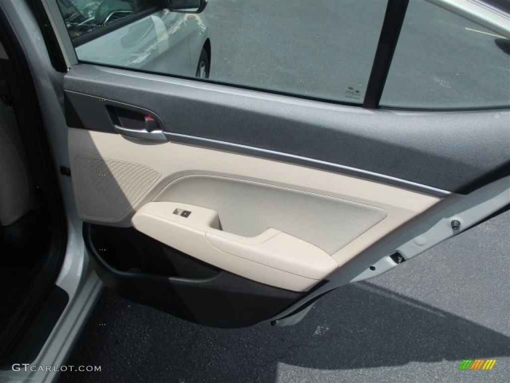 2017 Elantra SE - Beige / Beige photo #13