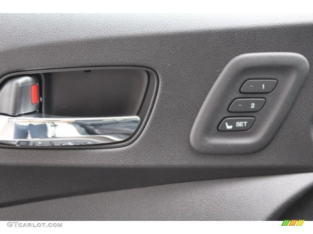 2016 CR-V Touring - White Diamond Pearl / Black photo #8