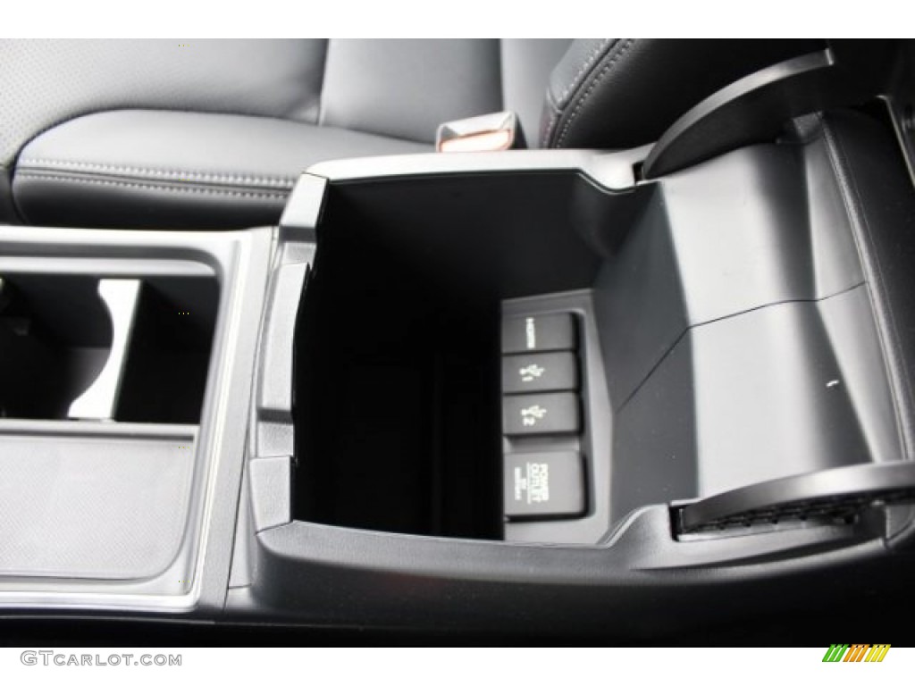 2016 CR-V Touring - White Diamond Pearl / Black photo #27