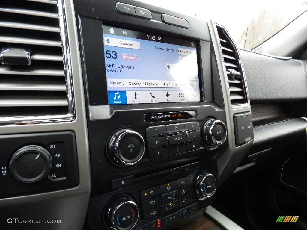 2016 F150 Lariat SuperCab 4x4 - Race Red / Black photo #17