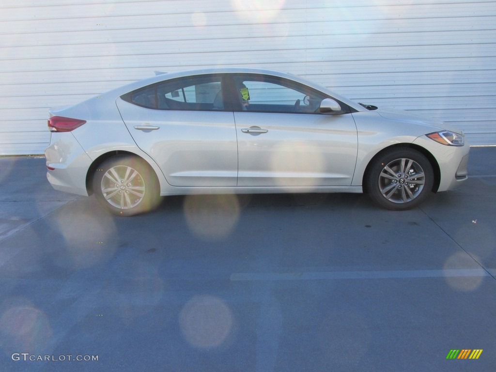 2017 Elantra SE - Beige / Beige photo #3
