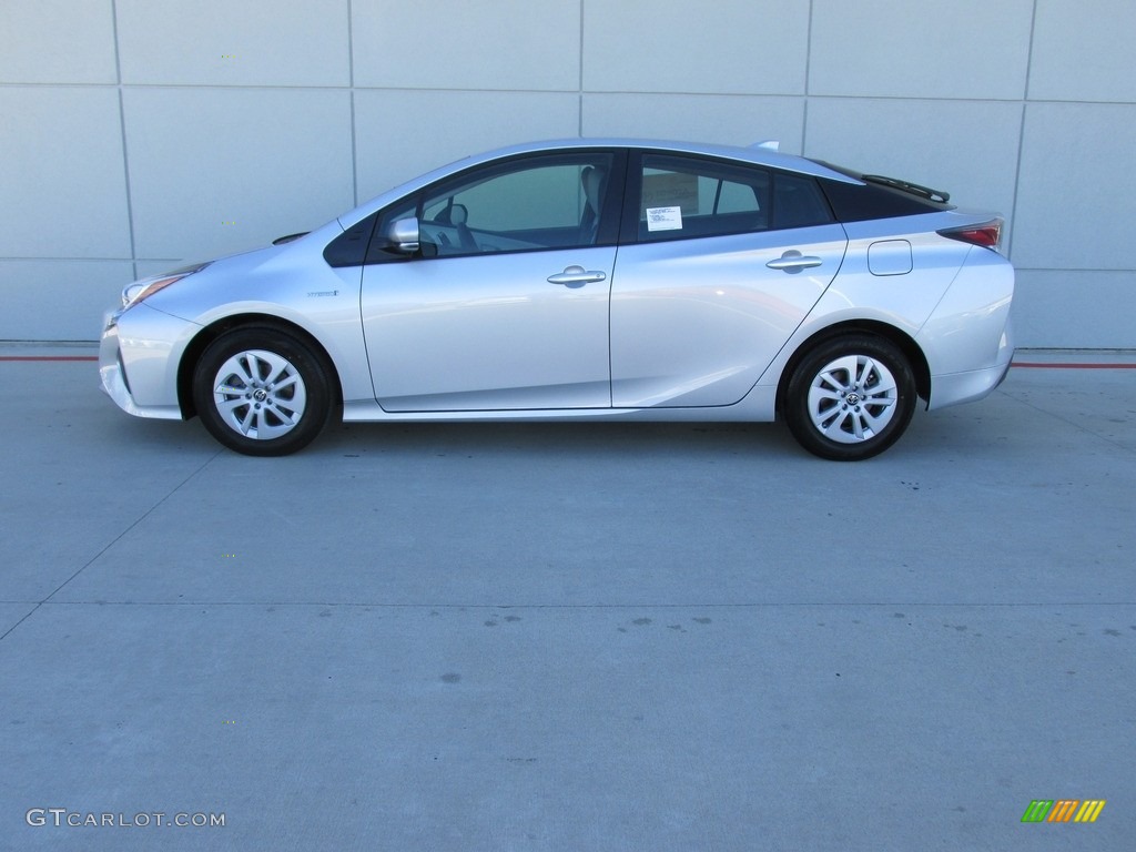 2016 Prius Two - Classic Silver Metallic / Moonstone photo #6