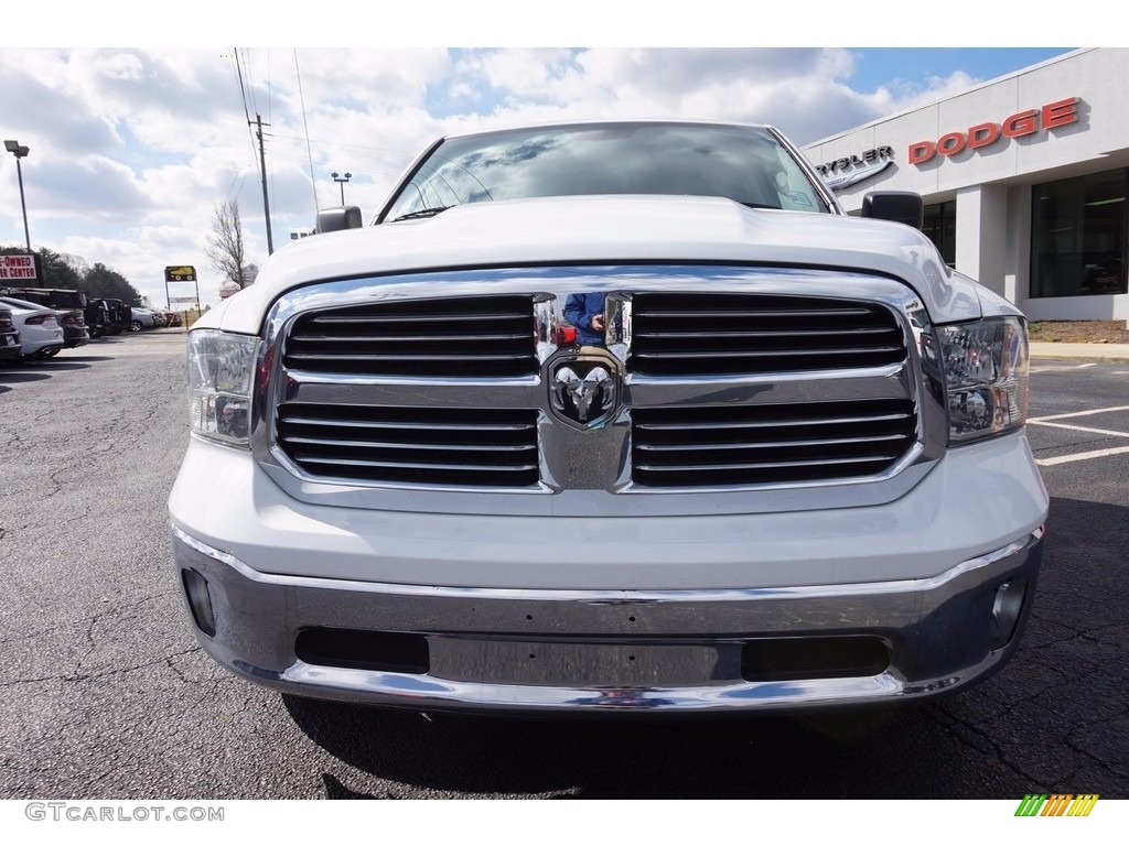 2015 1500 Big Horn Quad Cab - Bright White / Black/Diesel Gray photo #2