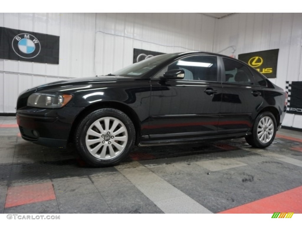 2006 S40 T5 - Black / Off Black photo #2