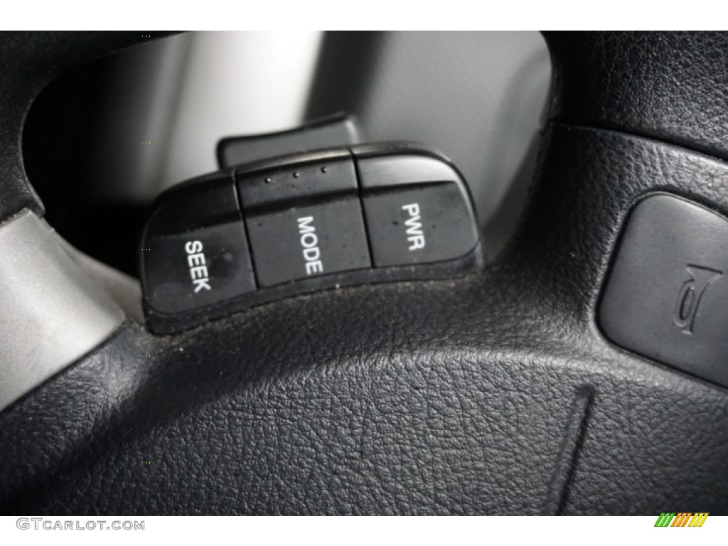 2008 Aveo LT Sedan - Summit White / Charcoal photo #29