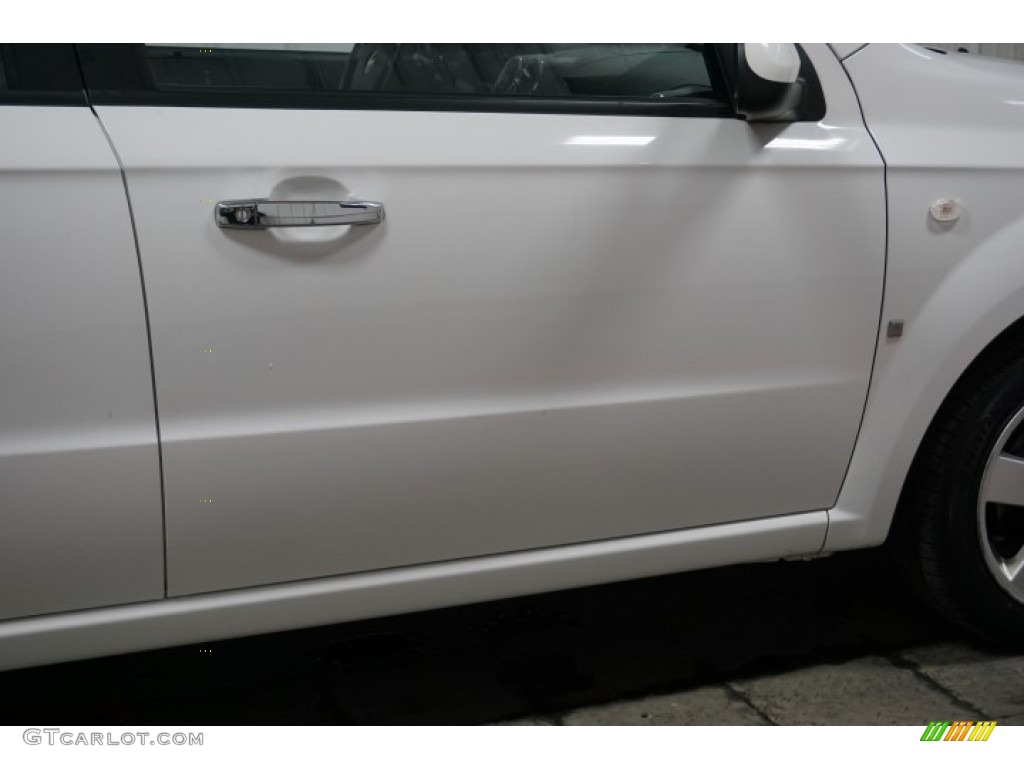 2008 Aveo LT Sedan - Summit White / Charcoal photo #57