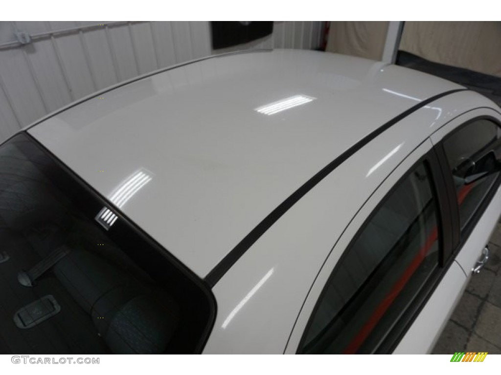 2008 Aveo LT Sedan - Summit White / Charcoal photo #83