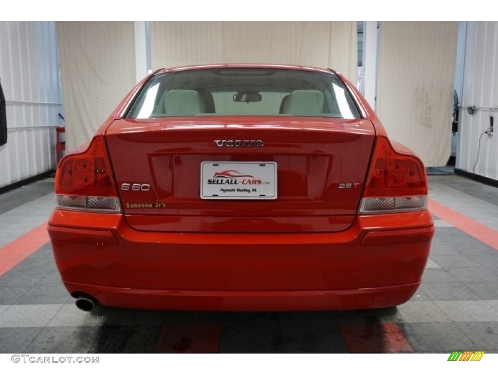 2007 S60 2.5T - Passion Red / Graphite photo #9