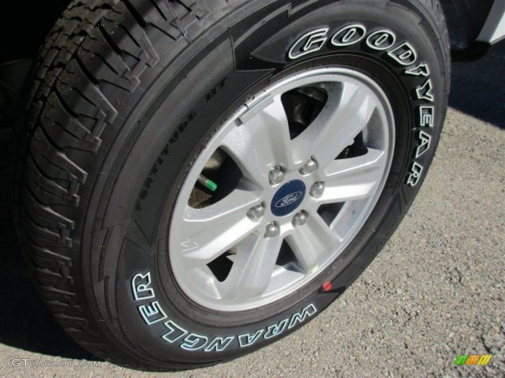 2016 F150 XLT SuperCrew 4x4 - Oxford White / Medium Earth Gray photo #5