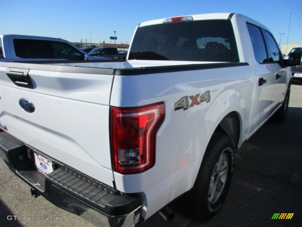 2016 F150 XLT SuperCrew 4x4 - Oxford White / Medium Earth Gray photo #9
