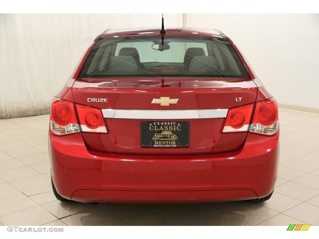 2011 Cruze LT - Crystal Red Metallic Tintcoat / Medium Titanium photo #13