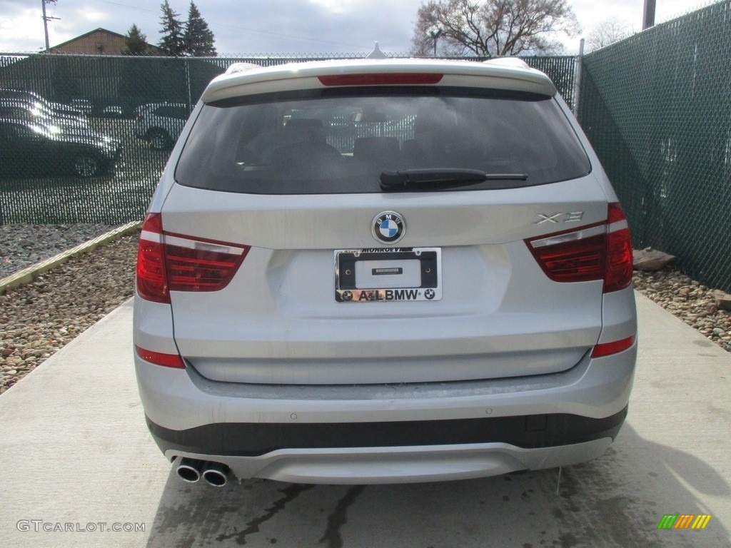 2016 X3 xDrive28i - Glacier Silver Metallic / Black photo #9