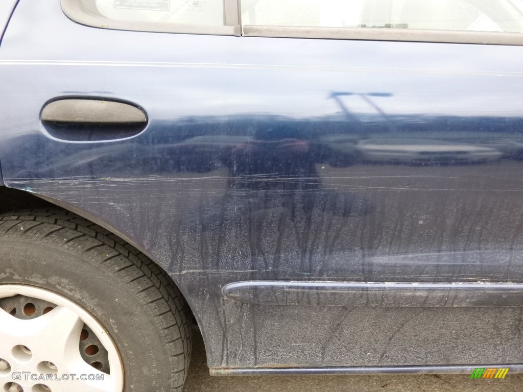 2002 Cavalier Sedan - Indigo Blue Metallic / Neutral photo #9