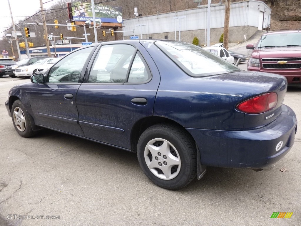 2002 Cavalier Sedan - Indigo Blue Metallic / Neutral photo #15